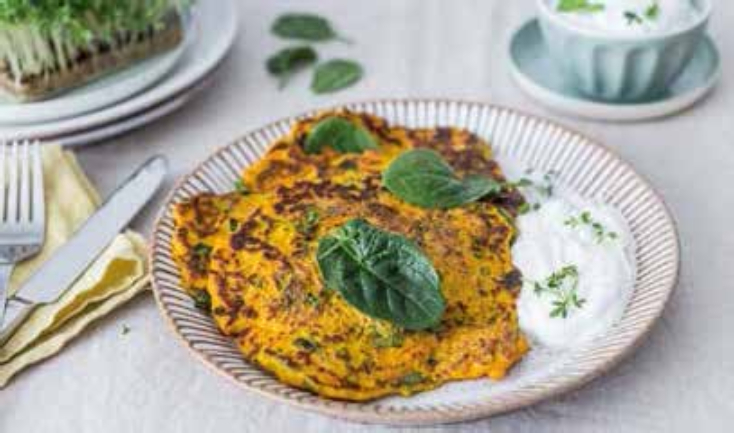 Dýňové placičky s jogurtovým dipem a bylinkami 